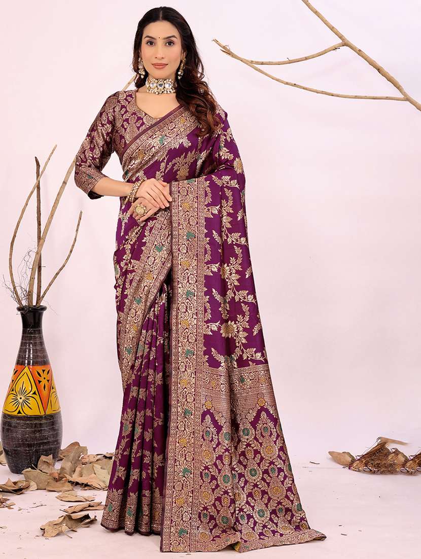 women self design banarasi saree with blouse - 22006960 - Zoom Image - 0
