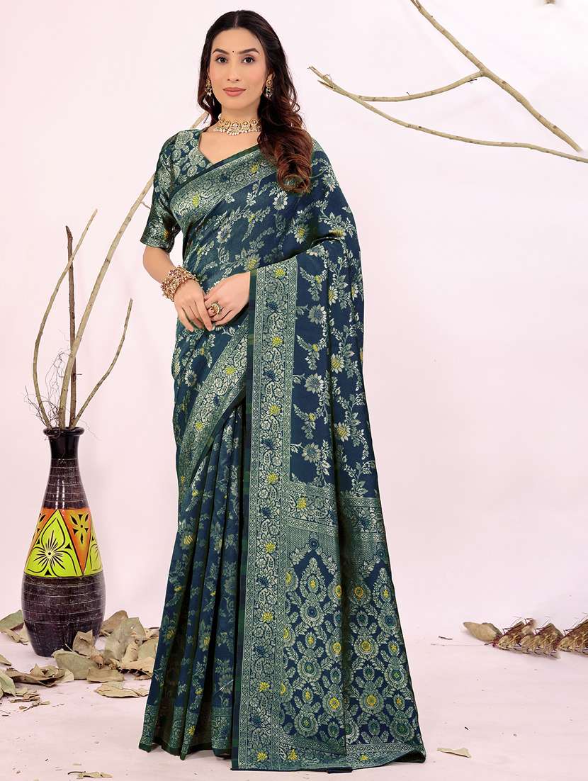 women self design banarasi saree with blouse