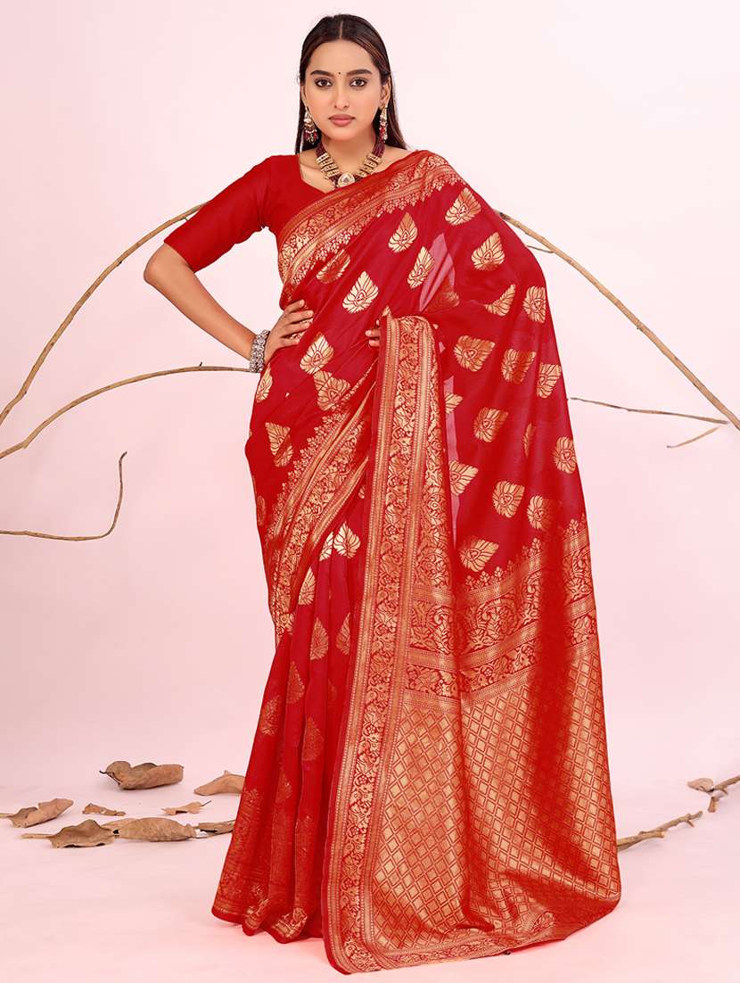 women self design banarasi saree with blouse