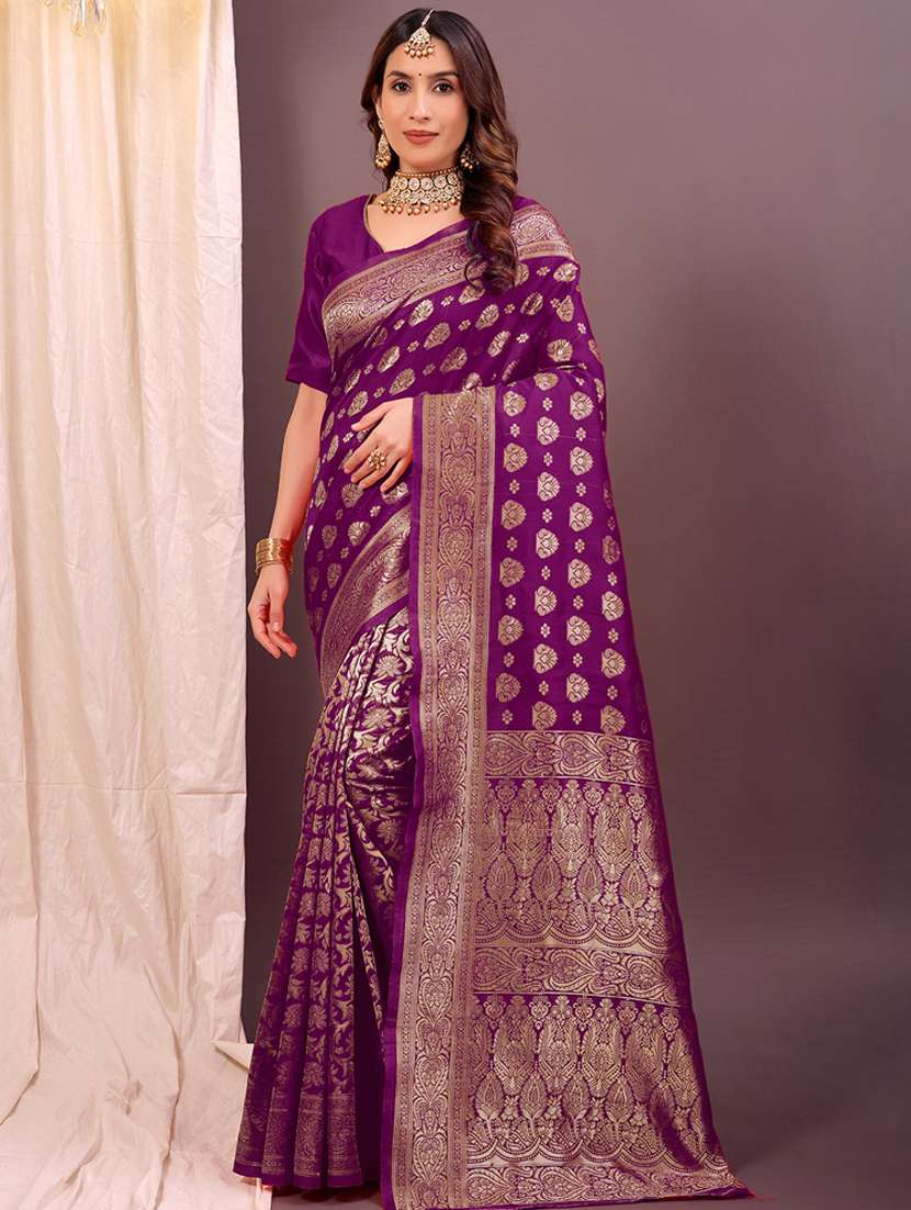 women self design banarasi saree with blouse - 22007031 - Zoom Image - 0