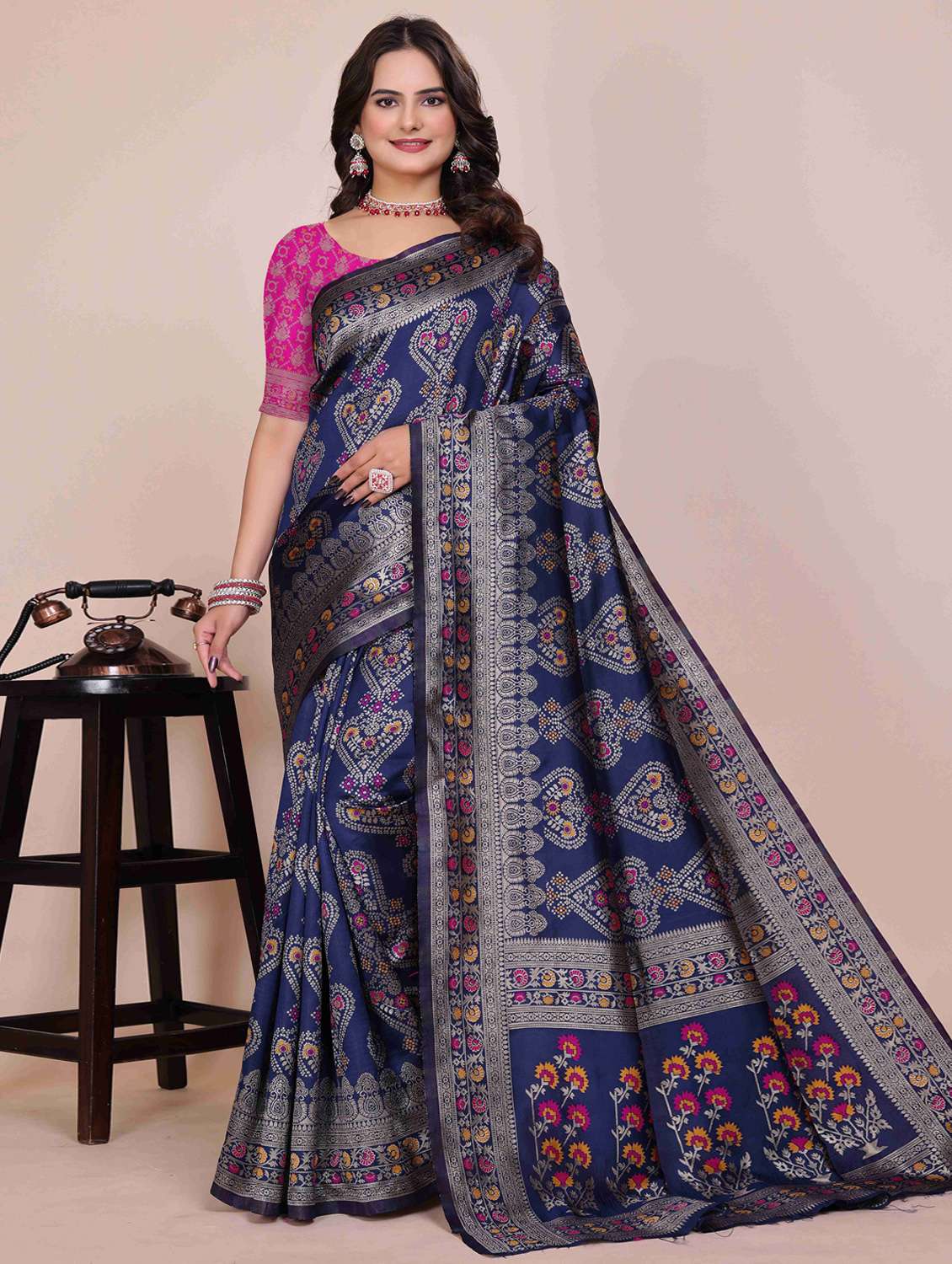 women self design banarasi saree with blouse