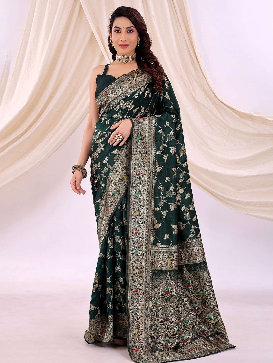women self design banarasi saree with blouse