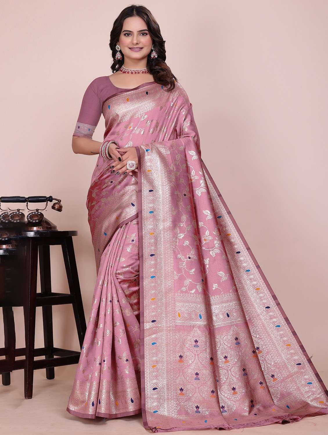 women self design banarasi saree with blouse