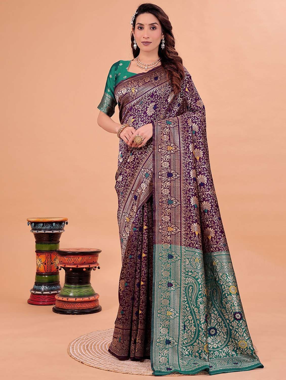 women self design banarasi saree with blouse