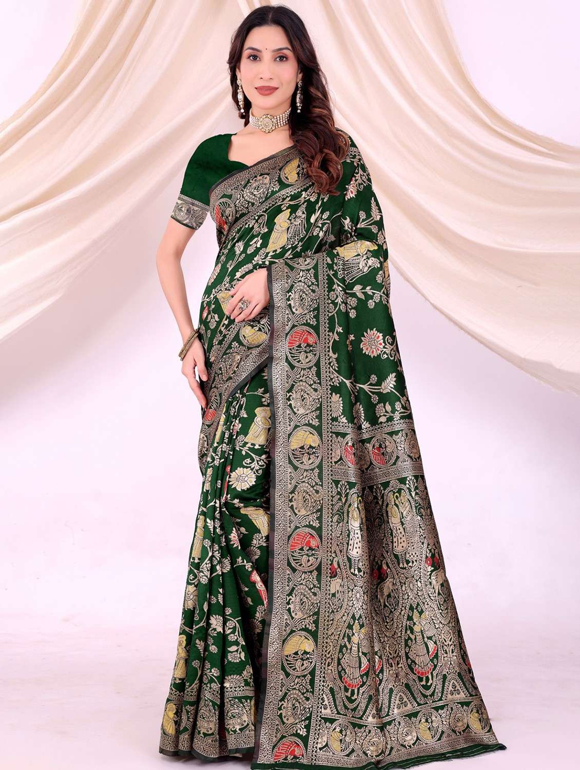 women self design banarasi saree with blouse