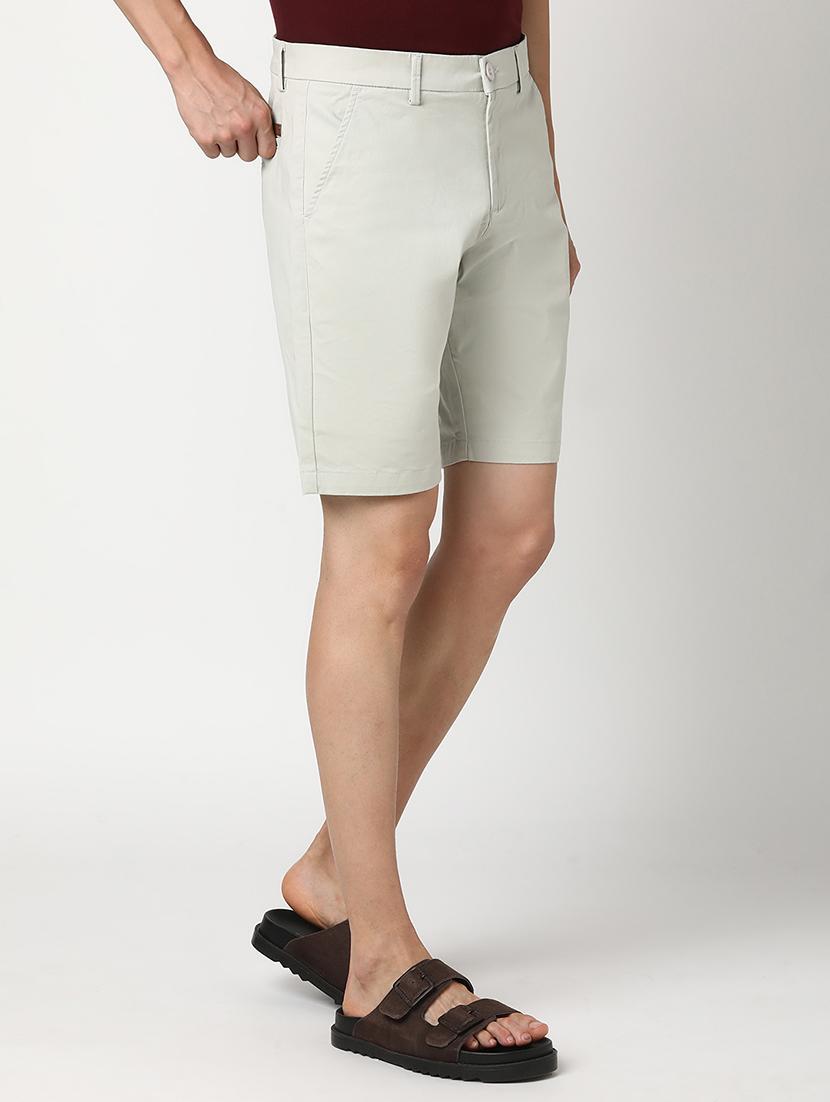 grey cotton s men solid mid rise regular fit shorts - 22007696 - Standard Image - 3