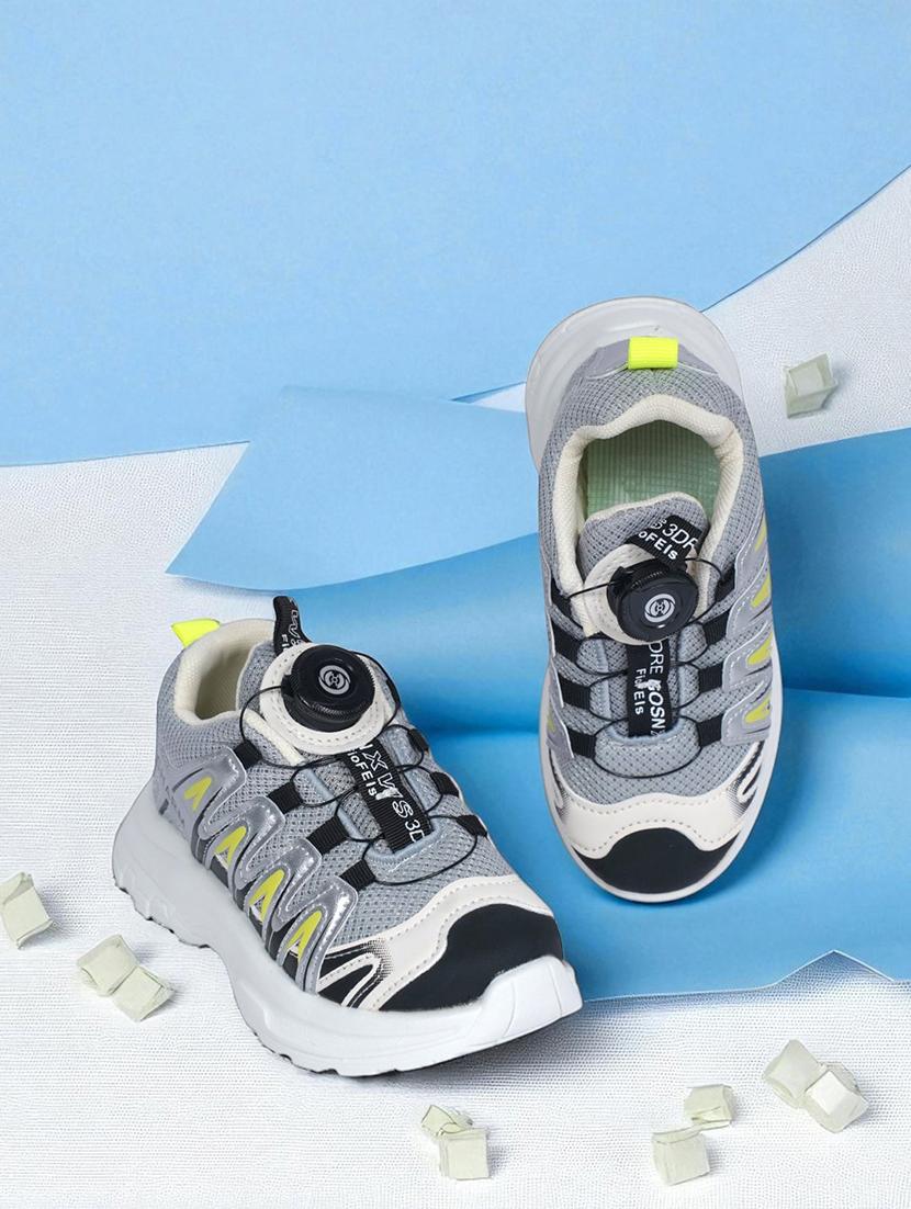 unisex grey lace up sport shoe - 22007743 - Zoom Image - 0