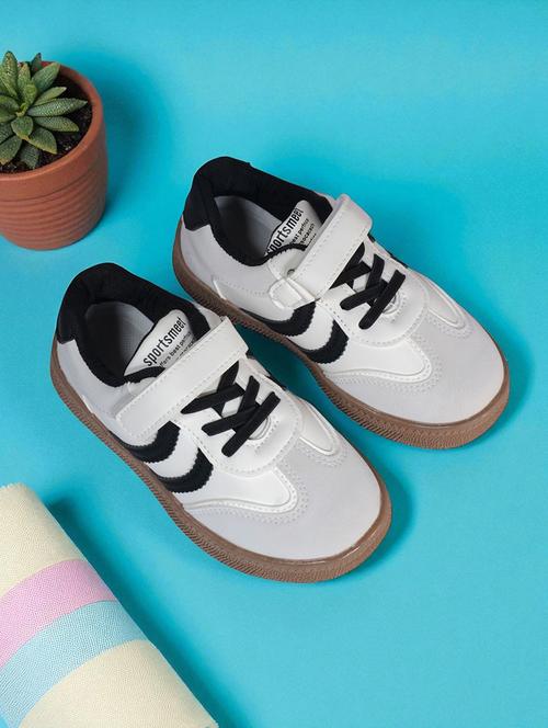 unisex color block lace up sneaker - 22007745 - Standard Image - 0