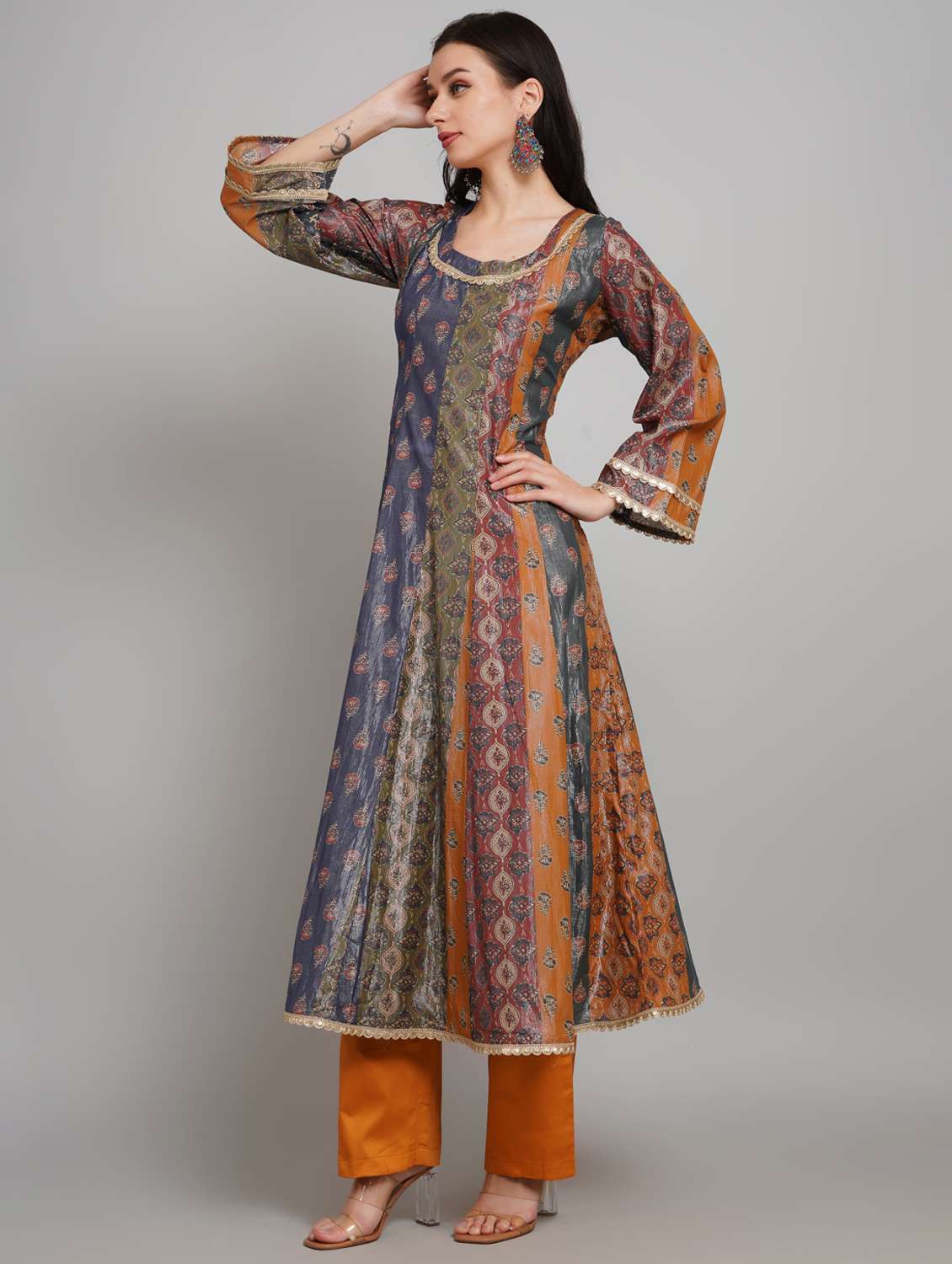 women printed long sleeve anarkali kurta pant set - 22007900 -  Standard Image - 3