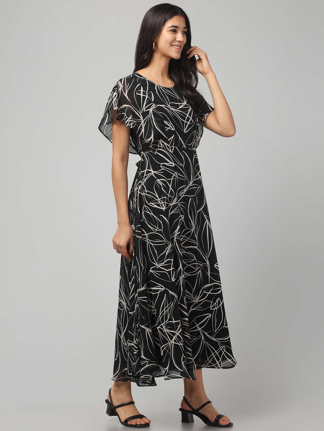 Women Printed Flared Sleeve Fit & Flare Dress