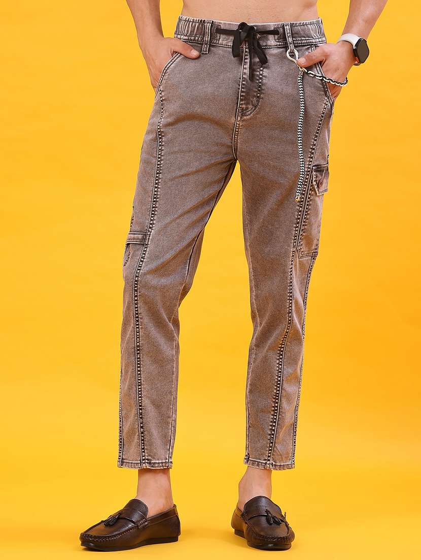 brown cotton cargomen solid mid rise regular fit cargo