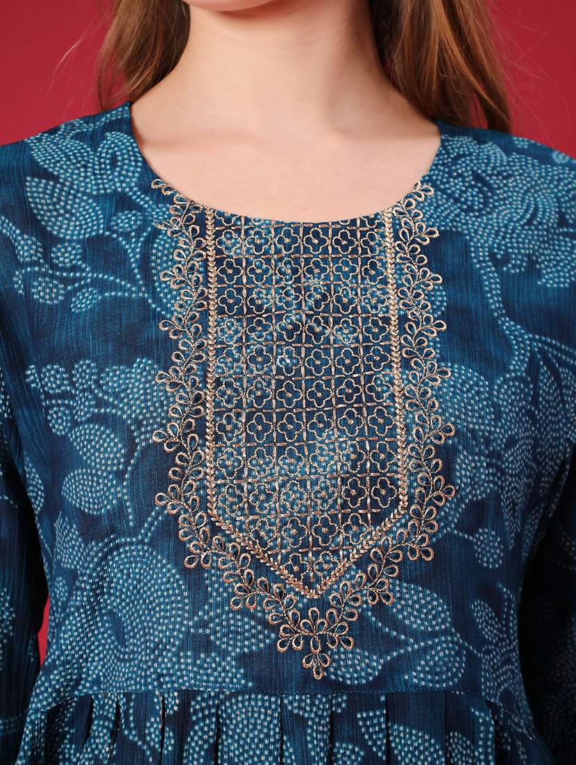 women printed three quarter sleeve tiered kurta - 22009101 -  Standard Image - 5