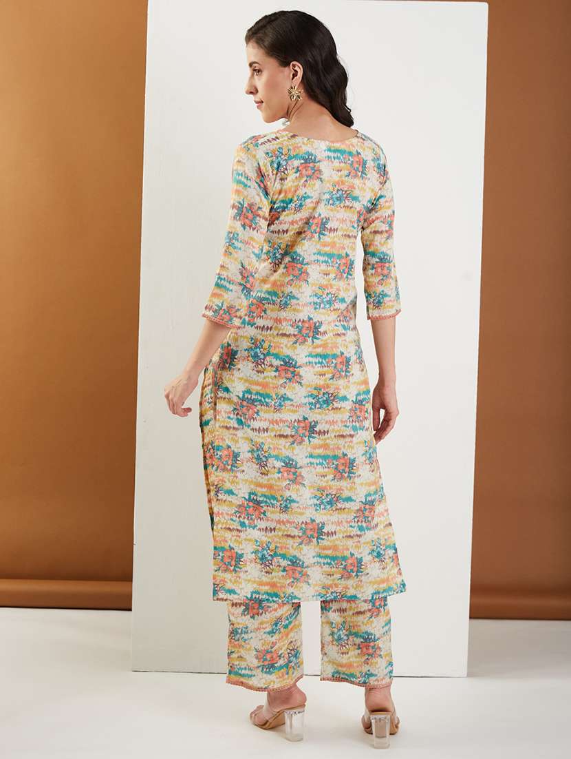 women printed three quarter sleeve kurta pant set - 22009257 -  Standard Image - 3