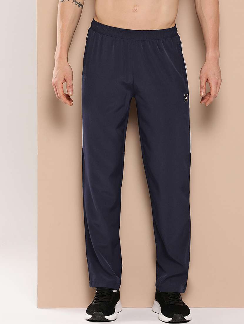 men solid regular fit full length track pant