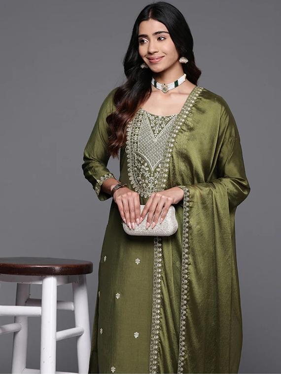 women embroidered three quarter sleeve kurta pant with dupatta set - 22009440 - Standard Image - 5