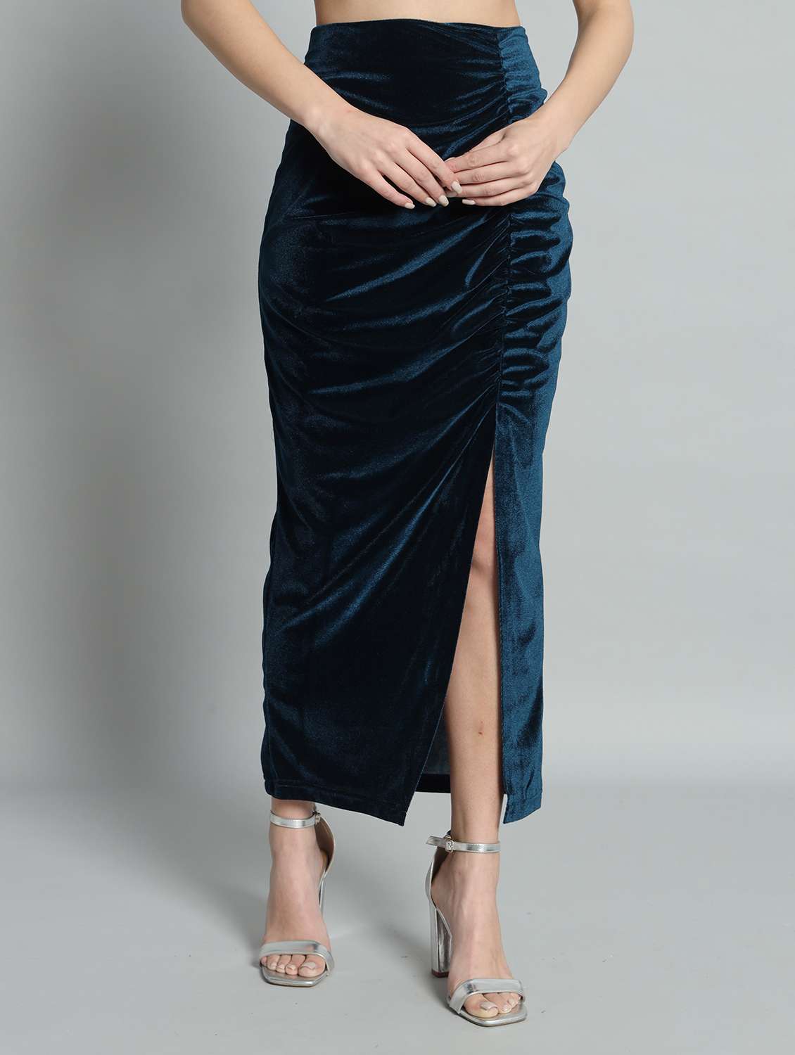women solid high rise ruched skirt
