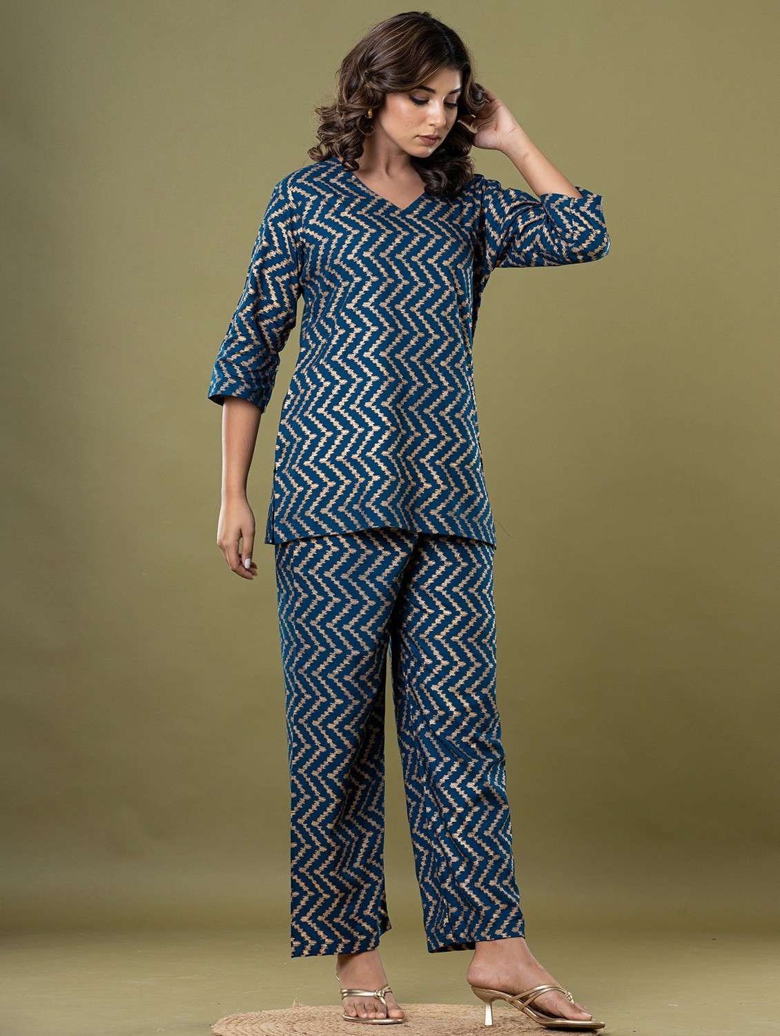 women printed top and trouser co-ord set - 22009696 - Standard Image - 3