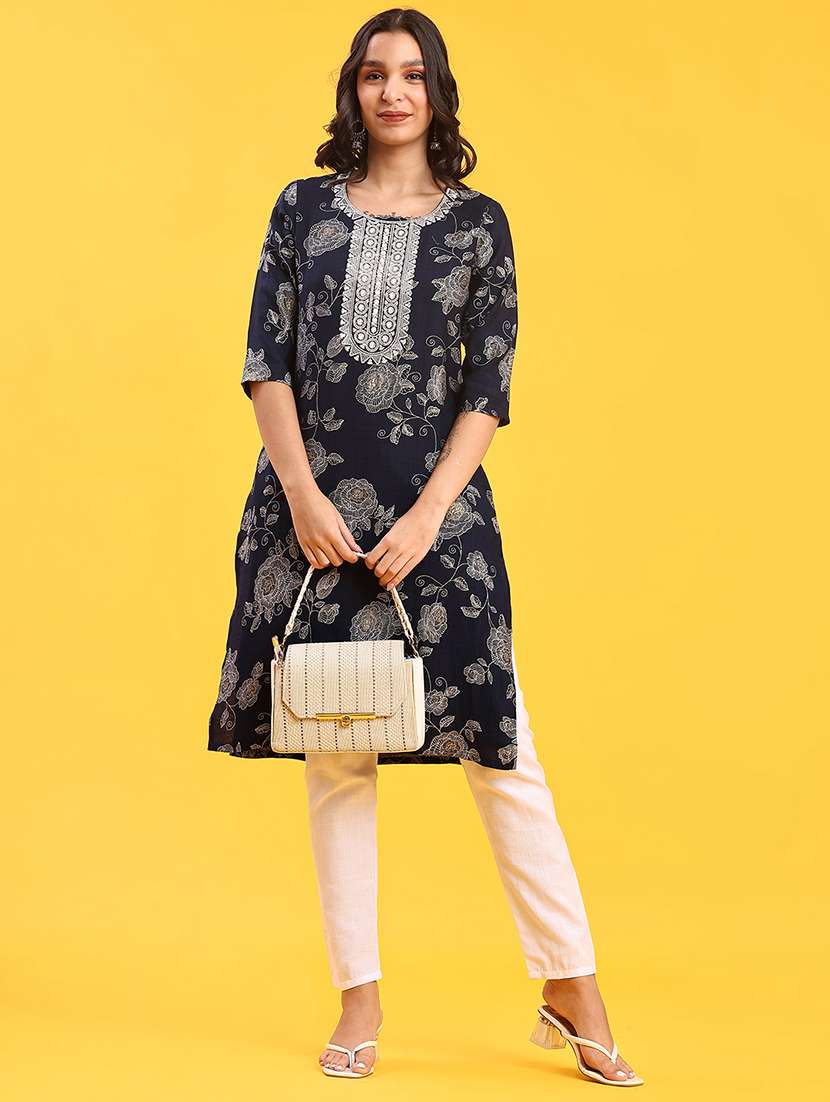 women three quarter sleeve straight kurta