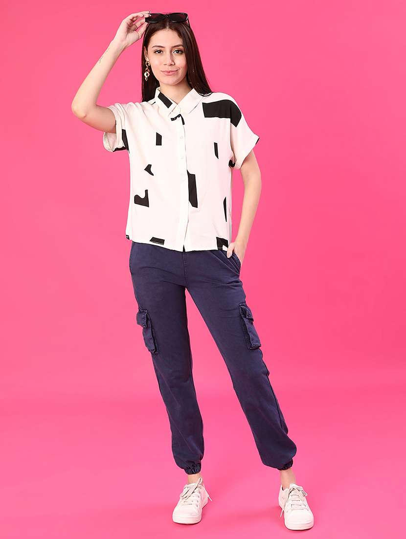 women printed short sleeve boxy shirt - 22010521 -  Standard Image - 5