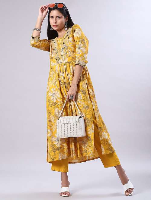 women printed three quarter sleeve kurta and pant set - 22011160 -  Standard Image - 0