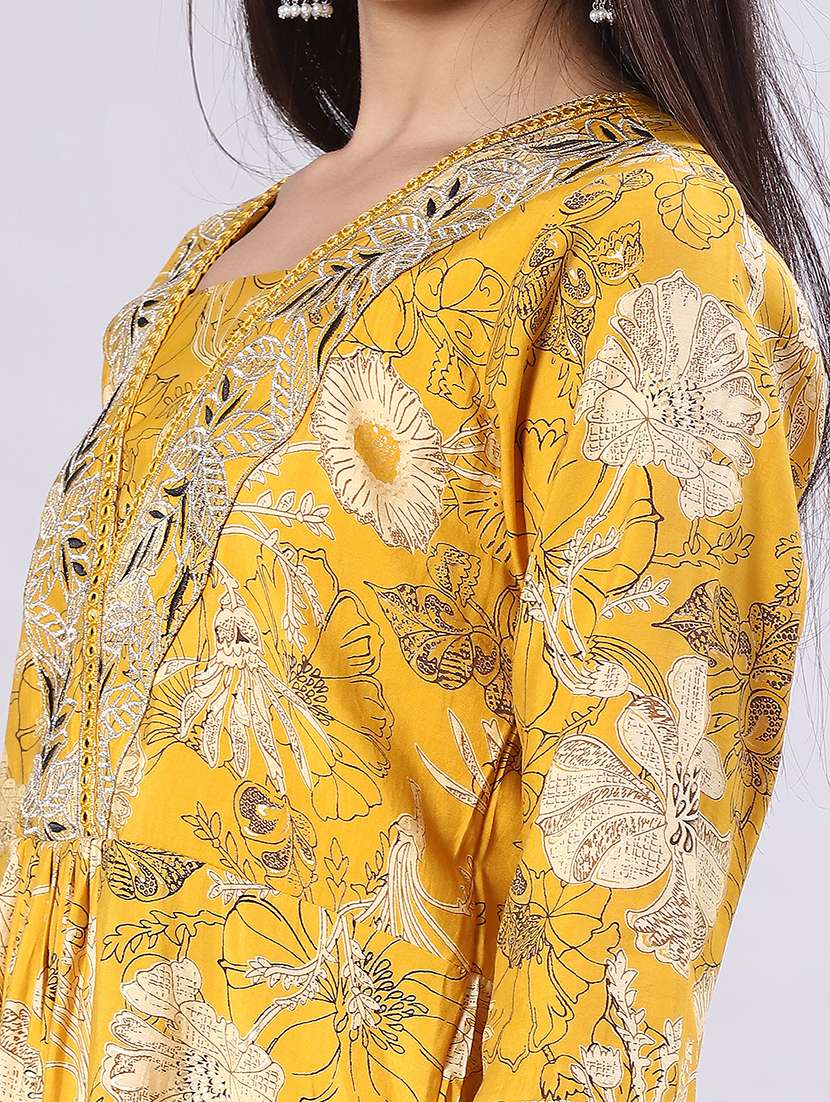 women printed three quarter sleeve kurta and pant set - 22011160 -  Standard Image - 5