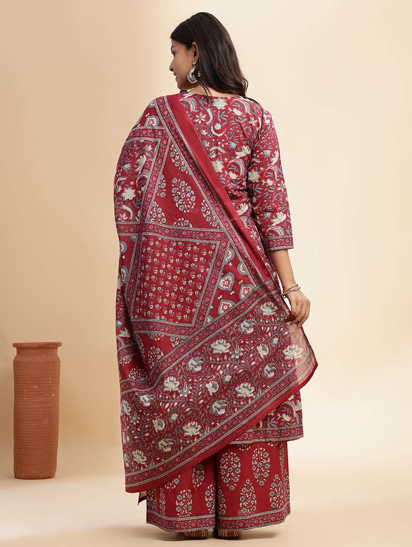 women floral three quarter sleeve kurta palazzo with dupatta set - 22011167 -  Standard Image - 3