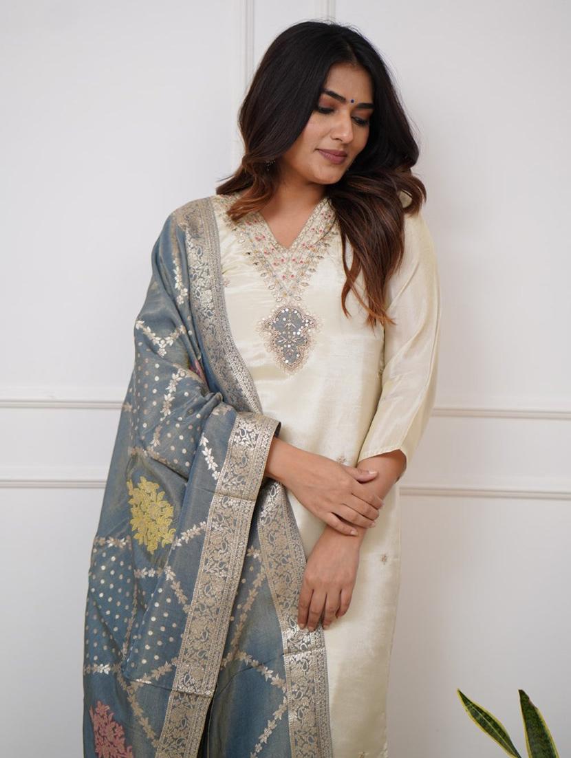 women embroidered three quarter sleeve kurta pant with dupatta set - 22011172 - Standard Image - 3