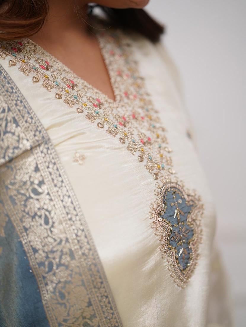 women embroidered three quarter sleeve kurta pant with dupatta set - 22011172 - Standard Image - 5