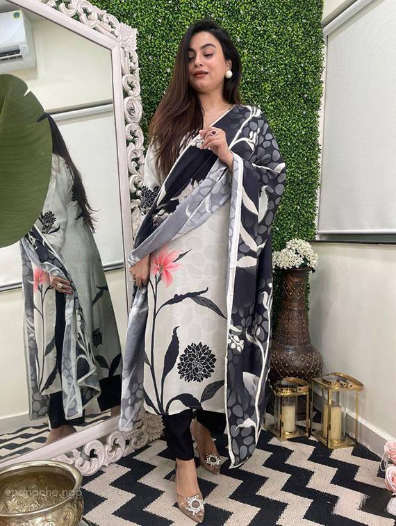 women embroidered three quarter sleeve kurta pant with dupatta set - 22011192 - Standard Image - 3