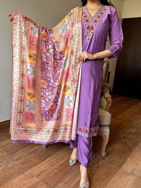 women embroidered three quarter sleeve kurta pant with dupatta set - 22011205 - Standard Image - 3