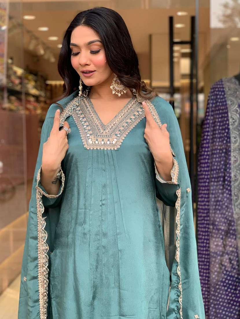 women embroidered long sleeve kurta sharara with dupatta set - 22011242 - Standard Image - 3