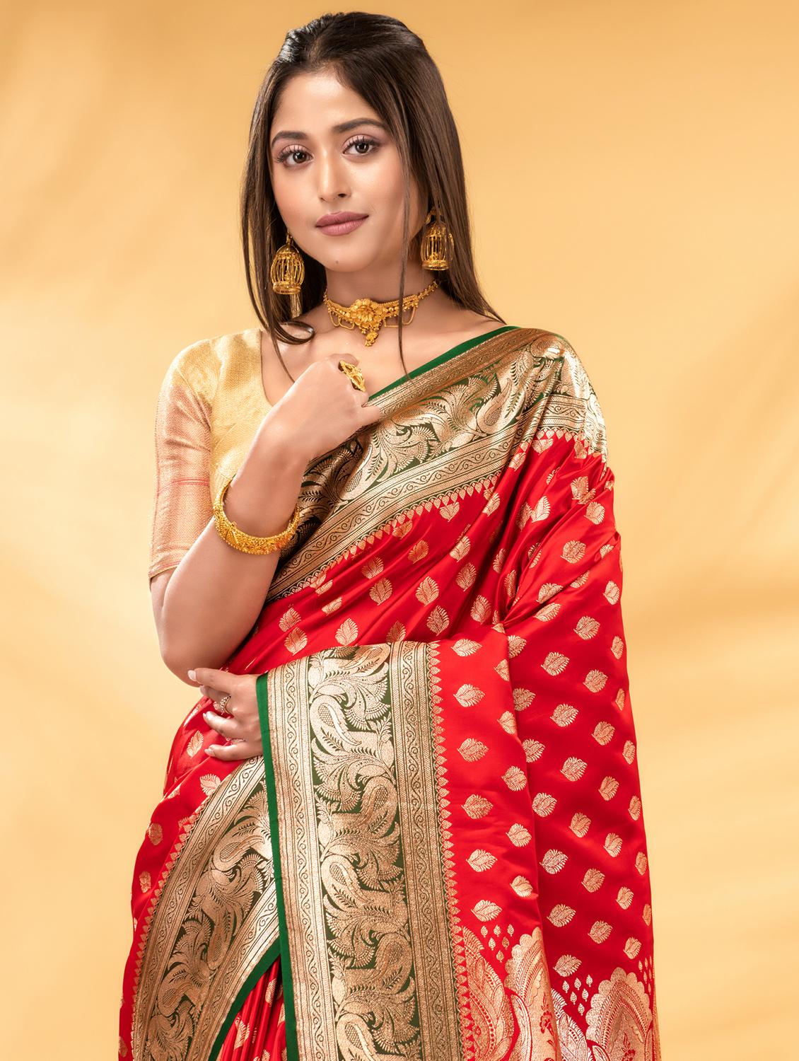 women self design banarasi saree with blouse - 22011335 - Standard Image - 3