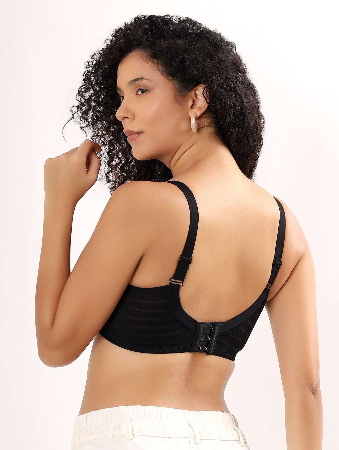women solid heavily padded t-shirt bra - 22011363 -  Standard Image - 3