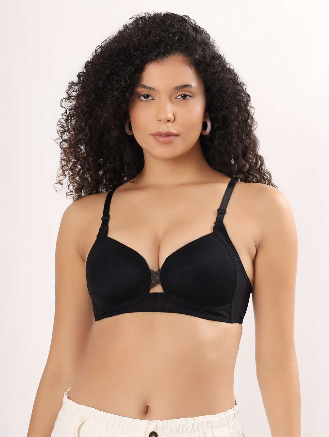 women solid lightly padded plunge bra