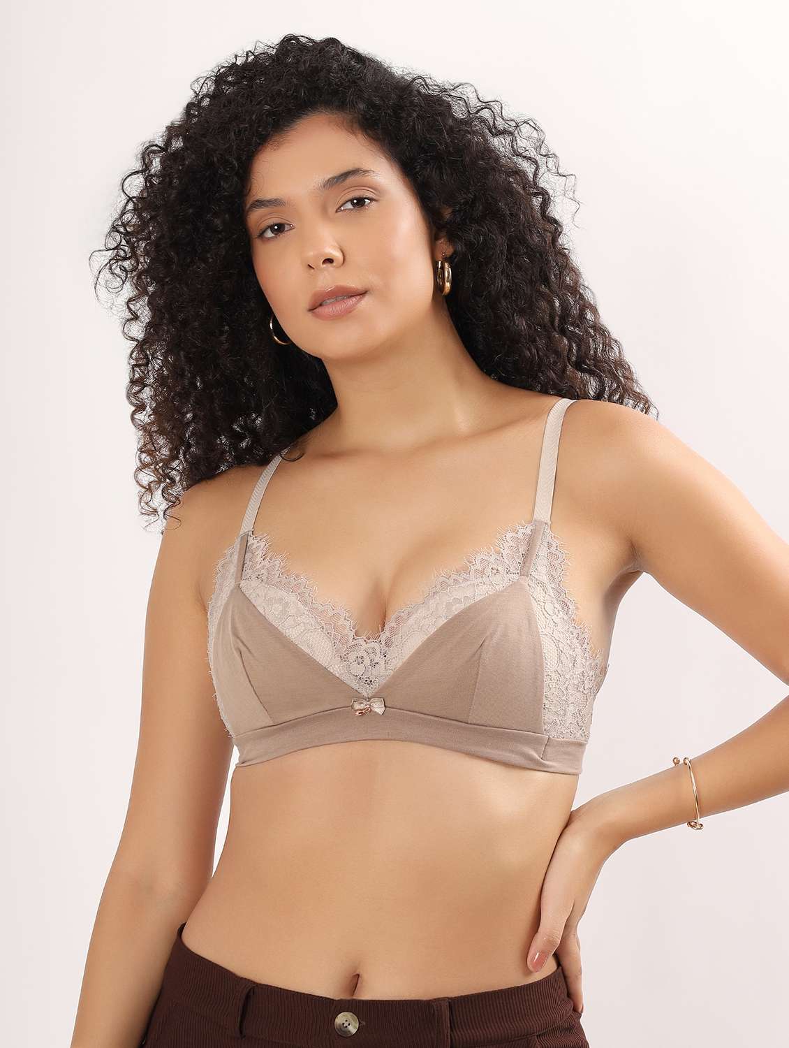 women color block lightly padded plunge bra - 22011384 -  Standard Image - 5