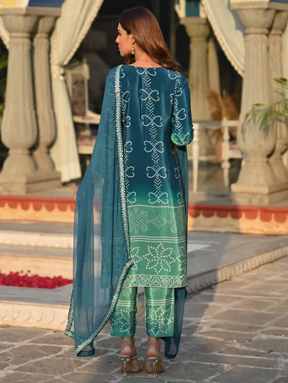 women embroidered three quarter sleeve kurta pant with dupatta set - 22011406 - Standard Image - 3