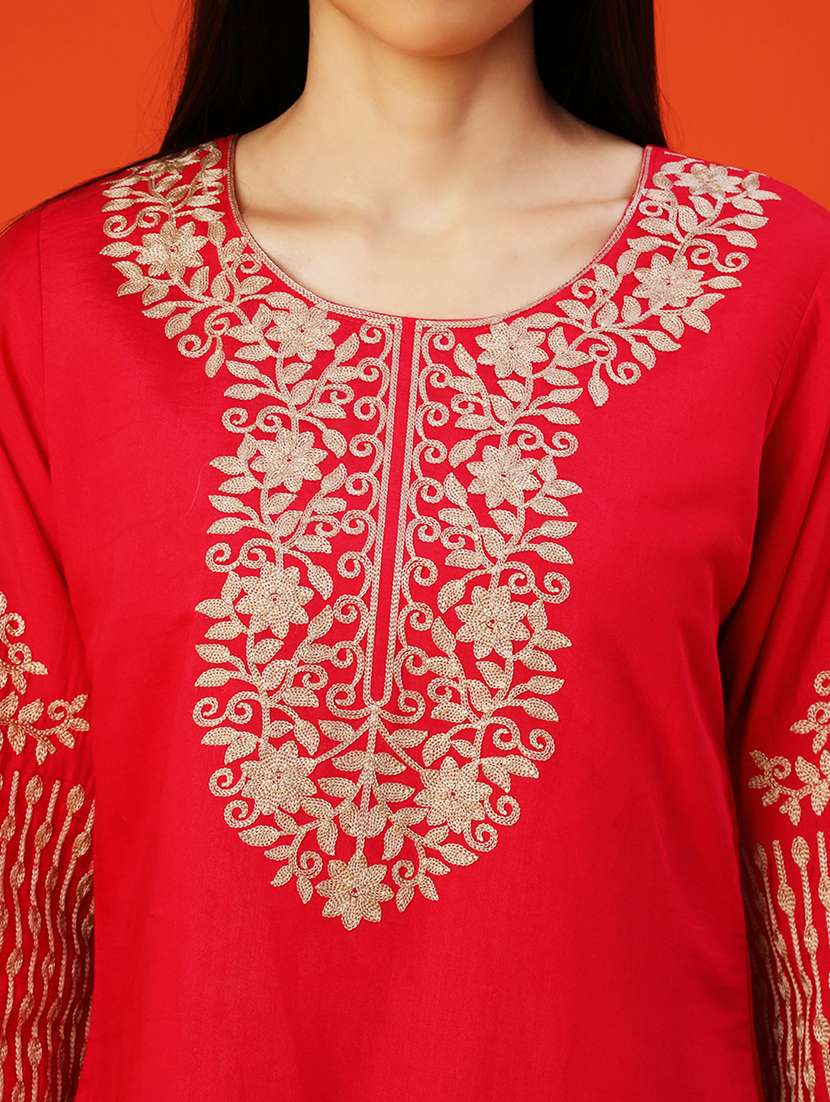 women embroidered kurta and pant set with dupatta - 22011593 -  Standard Image - 5