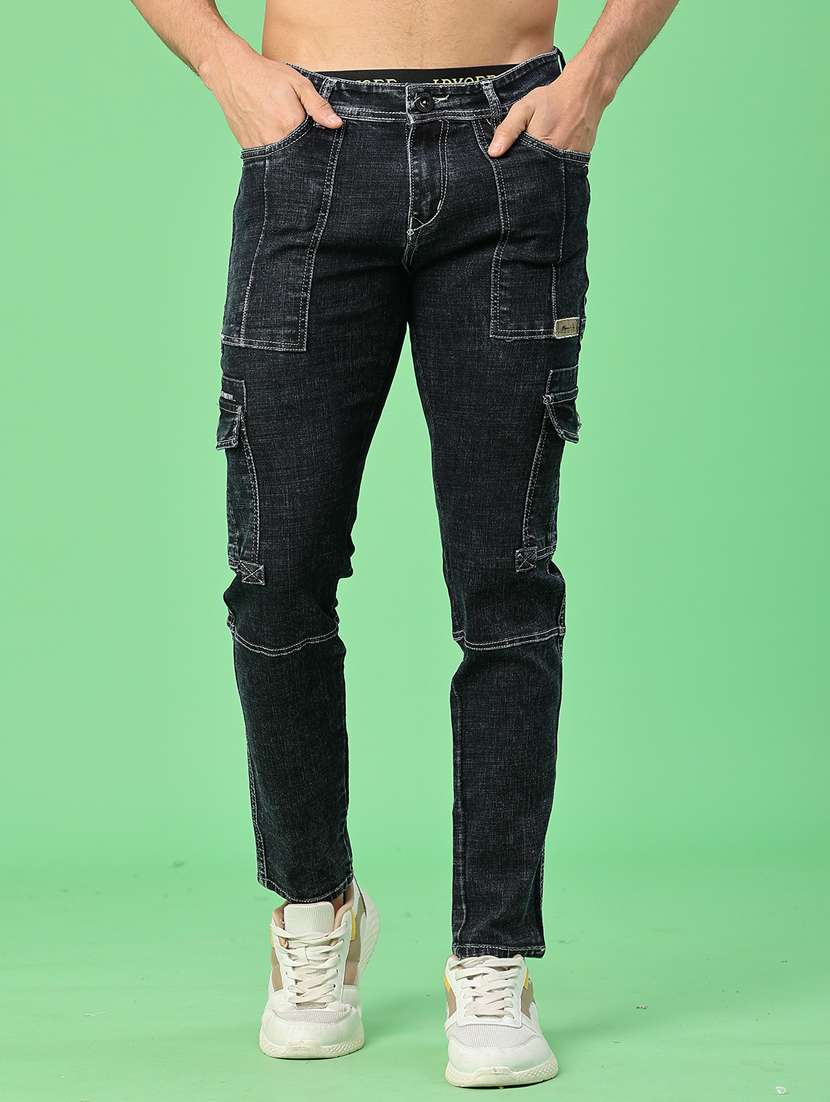 men solid mid rise regular fit cargo