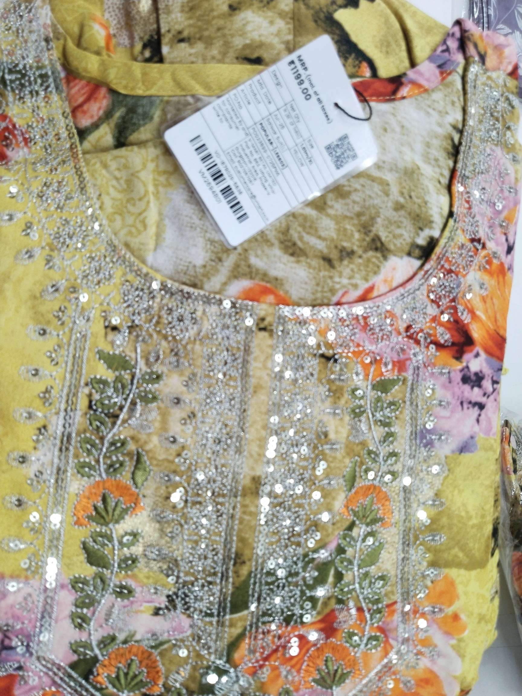 yellow rayon set - 22011767 - Zoom Image - 0