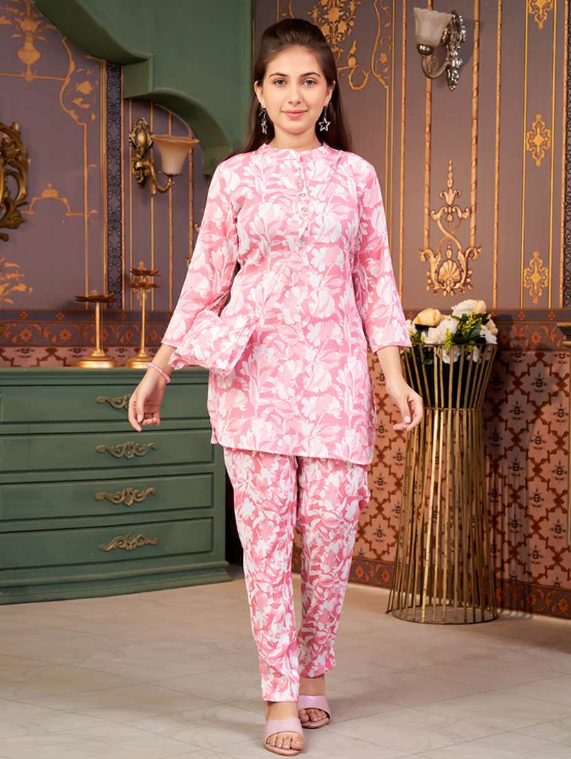 girls floral print collared kurta and pant set