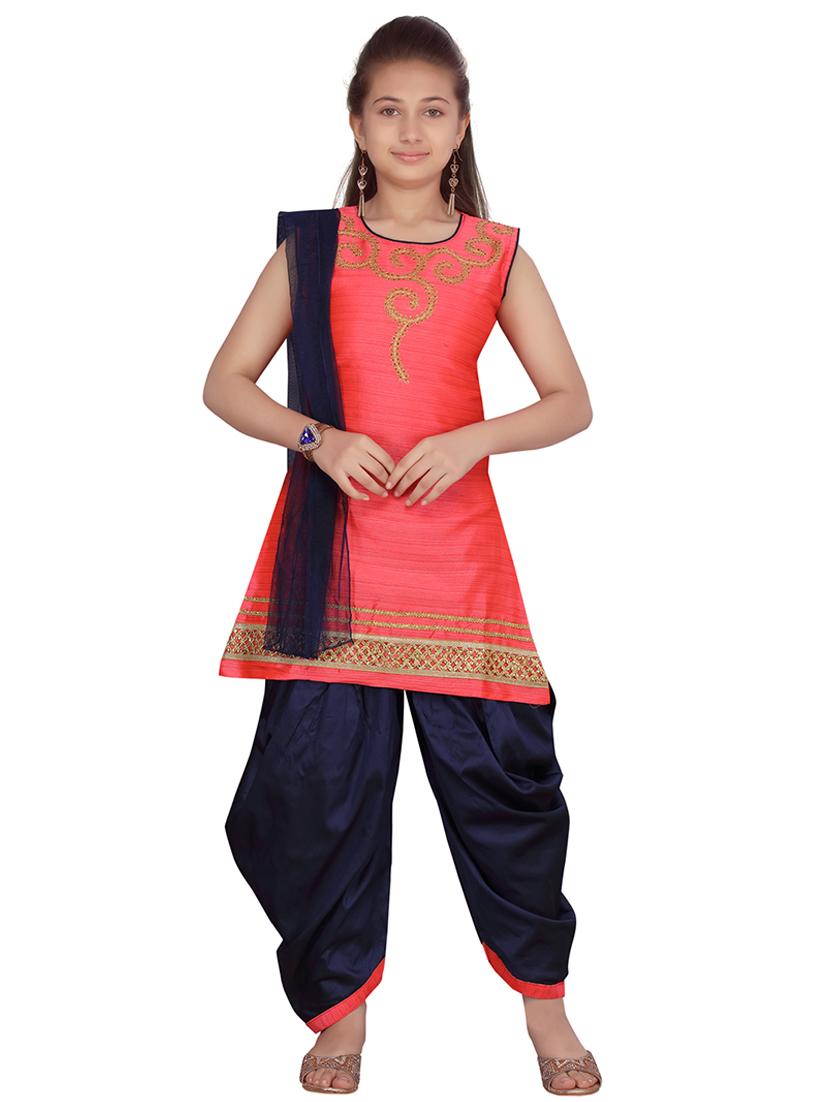 girls embroidered sleeveless kurta salwar suit set - 22012016 -  Zoom Image - 0