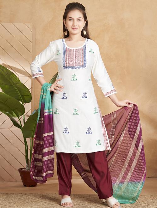 girls embroidered three quarter sleeve suit set - 22012021 -  Standard Image - 0