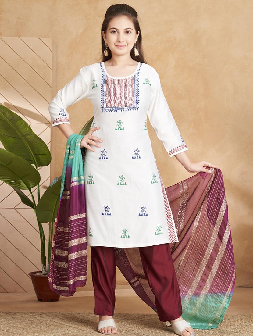 girls embroidered three quarter sleeve suit set - 22012021 -  Zoom Image - 0