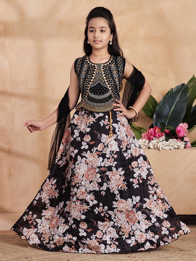 girls embroidered sleeveless lehenga choli set - 22012157 - Zoom Image - 0