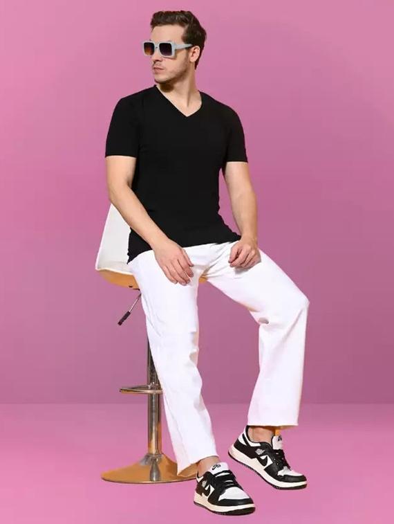 men white solid mid rise relaxed fit jeans - 22012206 - Standard Image - 3