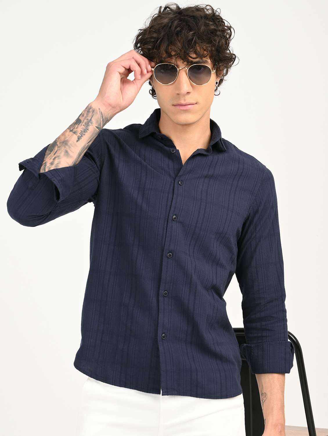 men solid collared long sleeve casual shirt