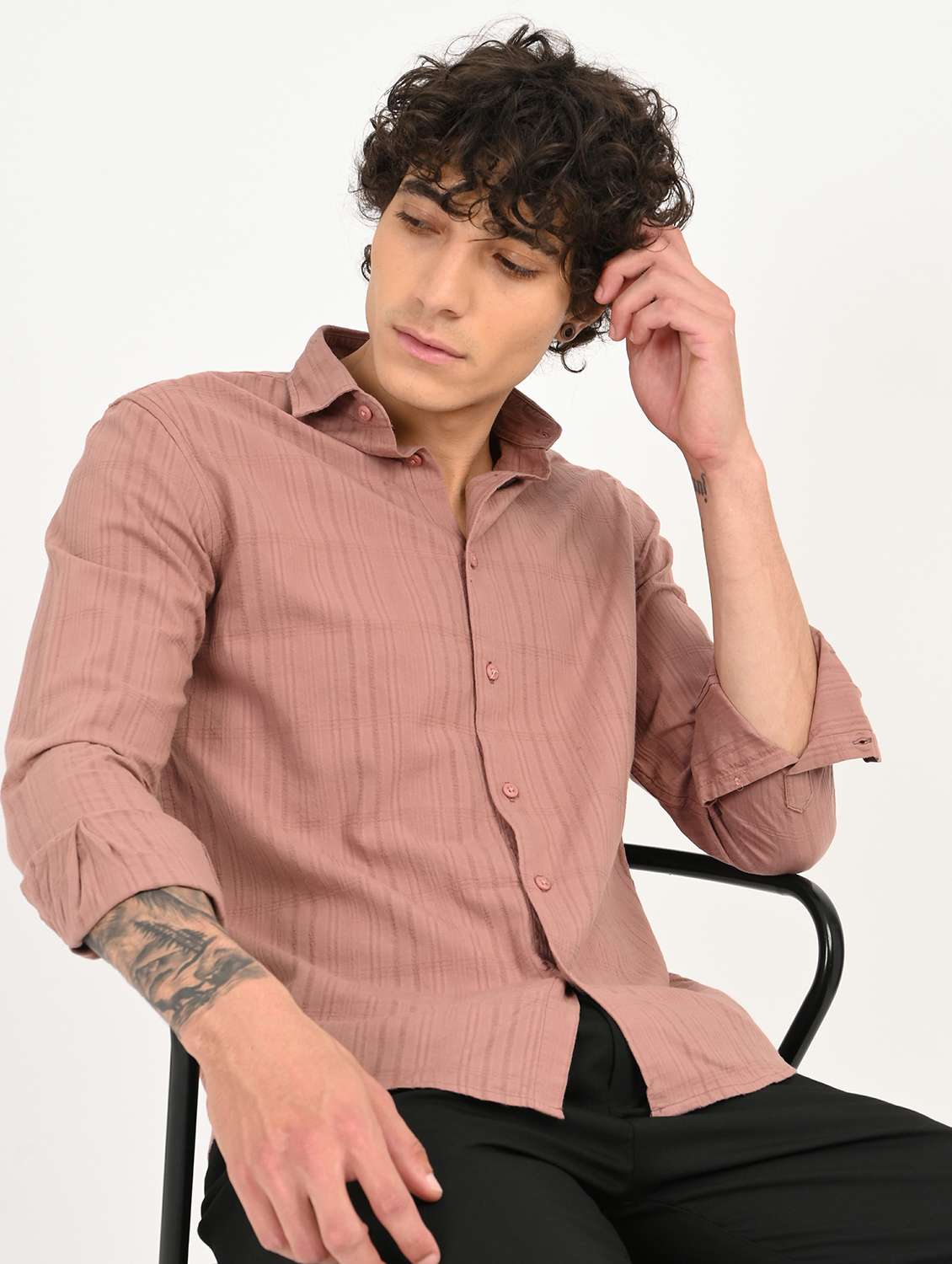 men solid collared long sleeve casual shirt