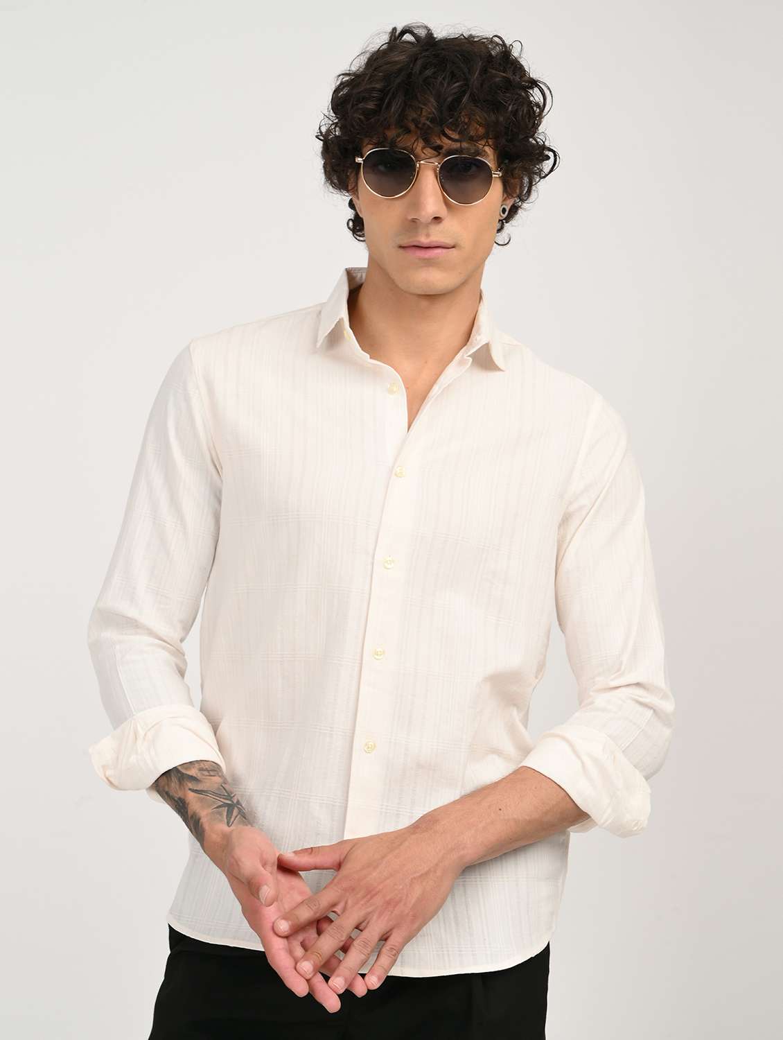 men solid collared long sleeve casual shirt