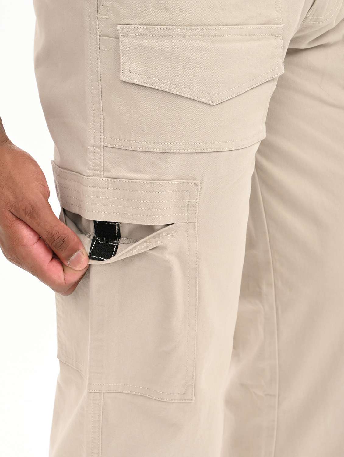 men solid mid rise relaxed fit cargo - 22012851 -  Standard Image - 3