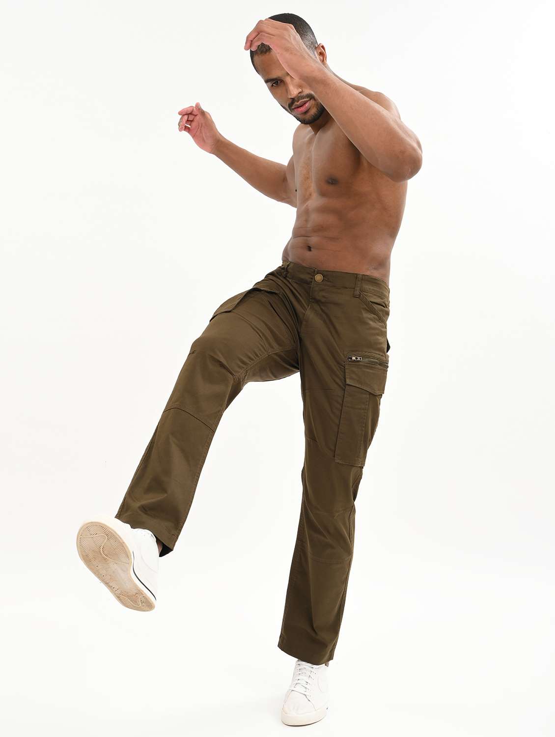 men solid mid rise relaxed fit cargo - 22012865 -  Standard Image - 3